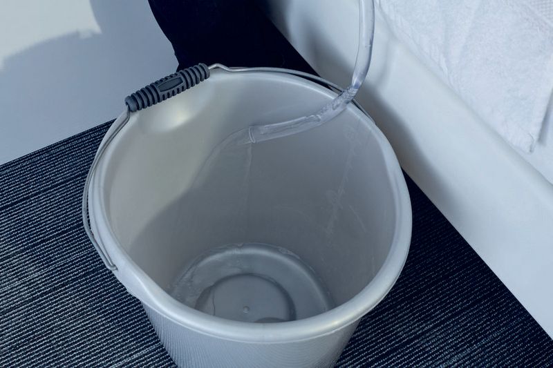 Hårvask i seng